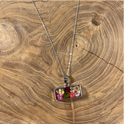 Dried Flower Bar Necklace