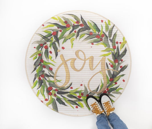 35" Round Bamboo Mat, Joy Wreath ©Savannah McClain